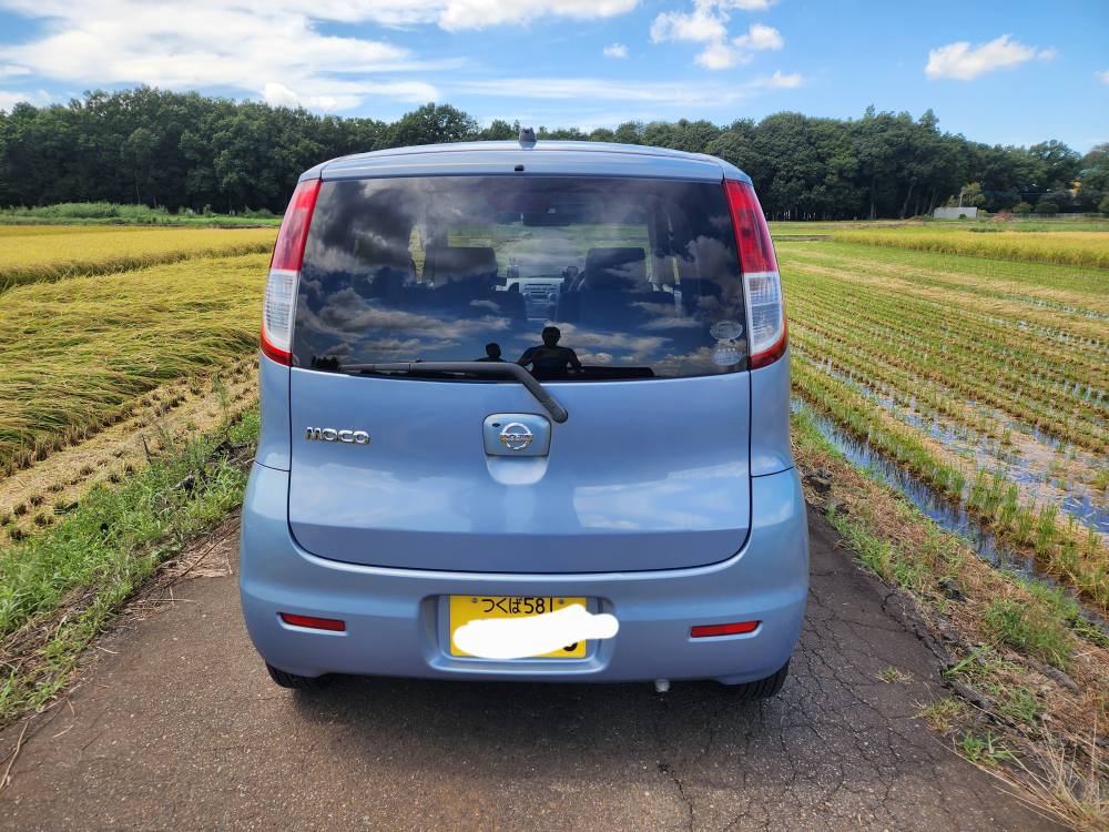 Nissan Moco interior